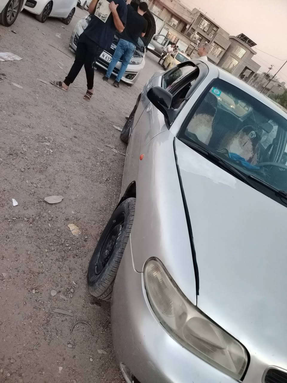 سلام عليكم دايو نوبره موديل ٩٩ سياره كامله كير محرك خير من الله صدر جديد تبريد شغال بس منقص غاز.  كير اوتو سياره خير من الله بيها شويه جراد بل بنيد بسمي رقم بغداد  سعر 38 شراي يتصل عل رقم ***********
