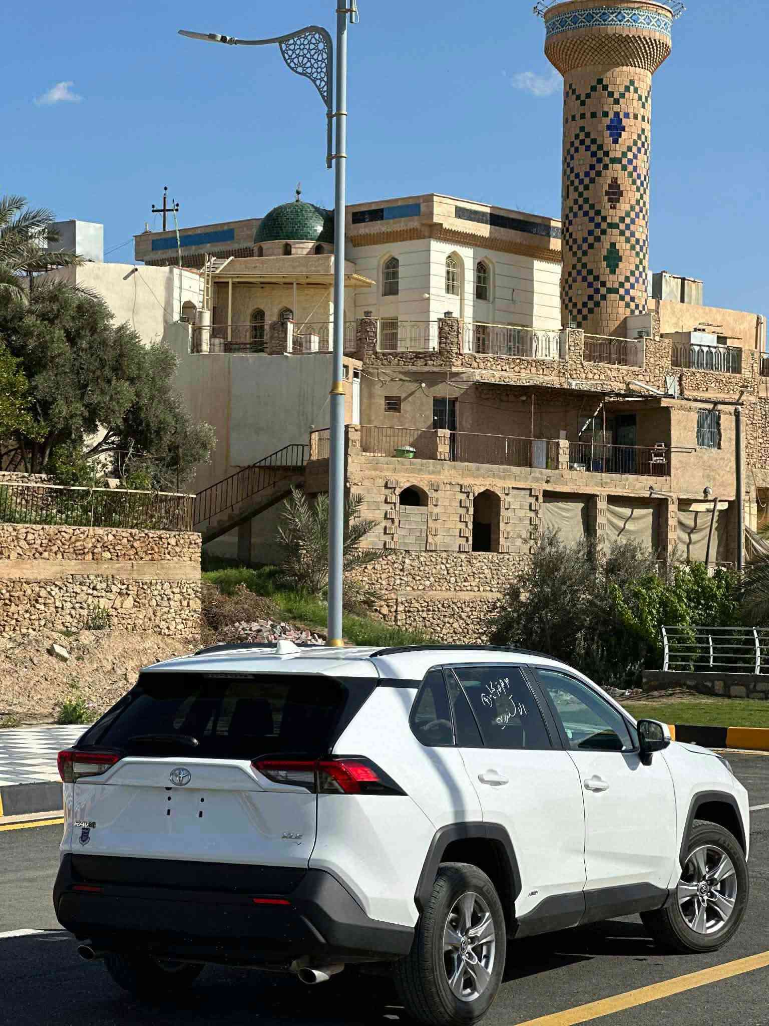 راف فور هايبرد 2025 xle
جميع الايرباكات سليمه 
ماشية 18 الف ميل 
تبديل باب وجاملغ مع الصبغ بدون دواخل 

السعر 23500$ وبيها مجال 

***********
