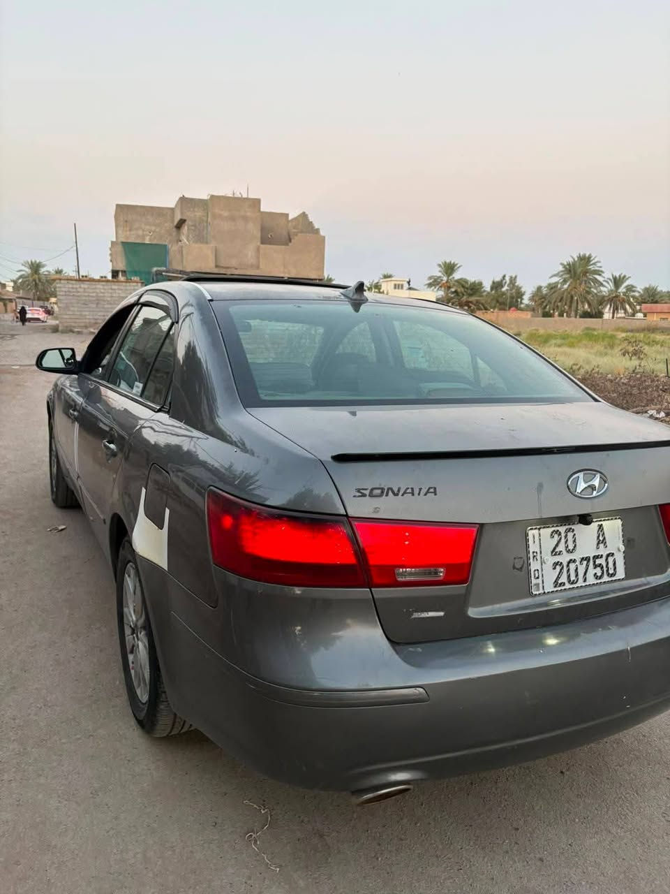 سلام عليكم سوناتا 2009 وارد امريكي فول مواصفات
سلايت روف كشن كهرباء تحكمات شاشه كامره 
ليبل واحد حادثها خشم جامرلغ امامي بدون دواخل فقط 
سياره مال جناي ستخدام شخصي جاهزه من كلشي 
دينار ماتصرف عليها السعر $ (84) بيها مجال الطيبين 
مكينه كير V6  مكفولات لا صرف لا بخار كفاله 
صدر امامي خلفي مشتغله جديد تبريد ثلج منضومه جديده 
تخم تاير كهربائيات كلها وضع شركه بلاديه سياره مصروف عليها منضومت زنون ثلجي رقم ديالى نكليزي بسمي 
(شخصيا ) سنويه الغايه 28 تحويل ثاني يوم 
سياره كامله الجناي (سياره مصبوغه حزام  اثر جراد ) 
وشخوط بدون اي معجون أو ضرر دواخل كفاله 
الغود شواصي تكم حوض مكفولات وشرط الفحص 
مكاني ديالى بعقوبة رقم هاتف ***********
