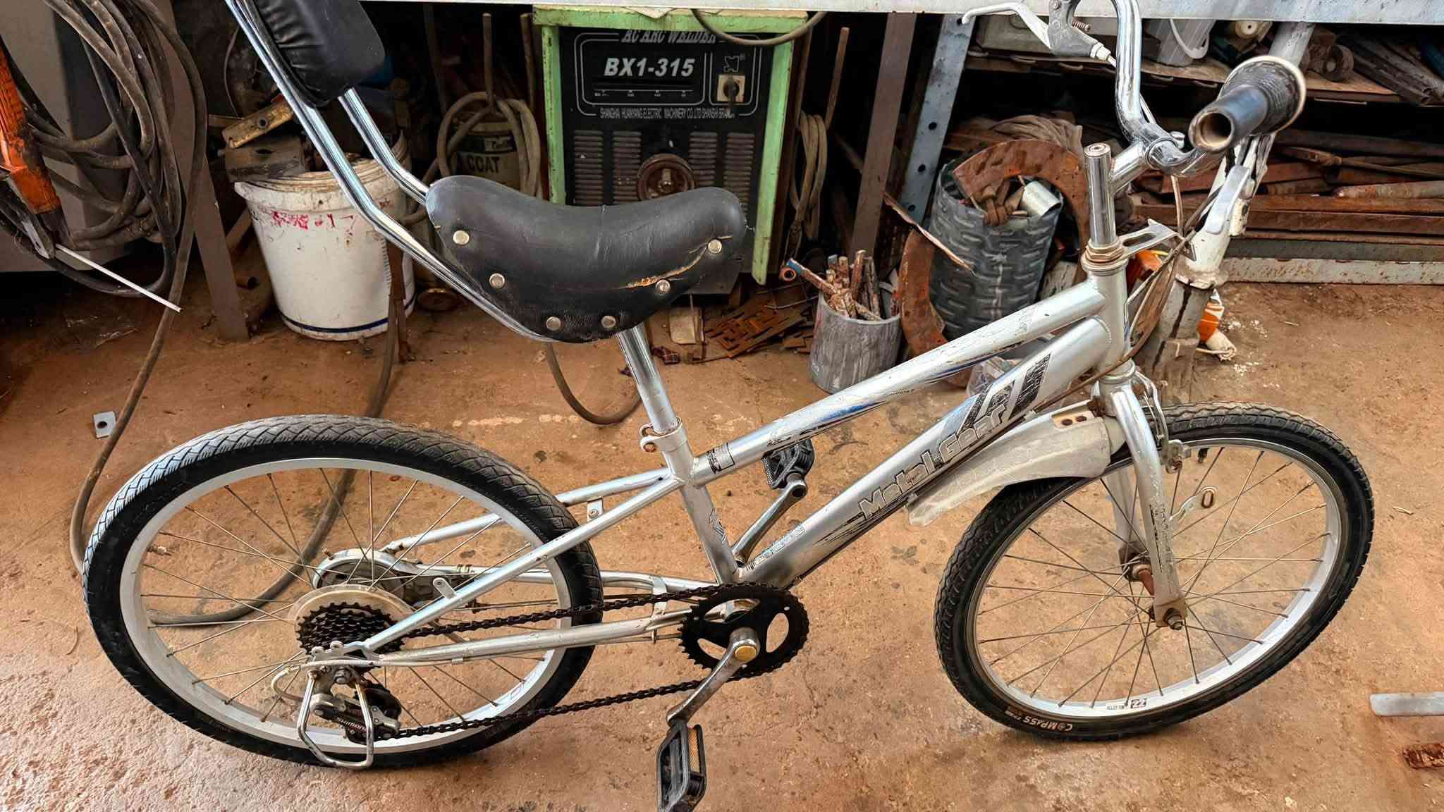 بايسكلات احجام ]20,22,24]🚲
✨الاسعار مكتوبة في الصورة ✨
للاستفسار على الاسعار اتصل على الرقم{[***********]} او خاص
« جميع الاسعار قابلة للتفاوض »🩵

نص مكتوب في الصور:
- حجم 24 السعر 60
- حجم 20 السعر 45
- حجم 22 السعر 45