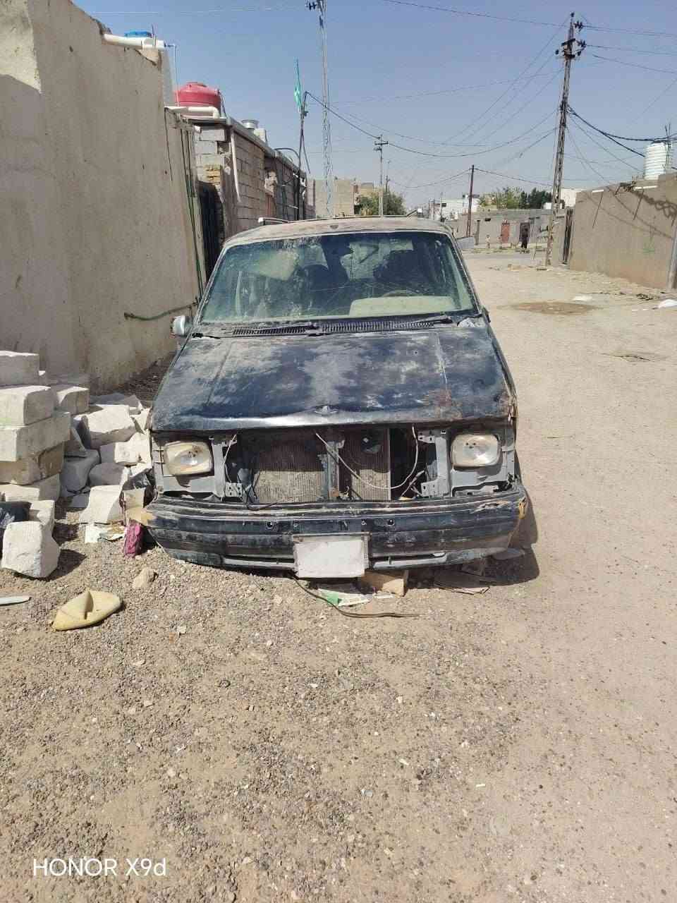 السلام عليكم سياره لبيع كير ومحرك كورله بيه ورقم ورقي انبار ***********
