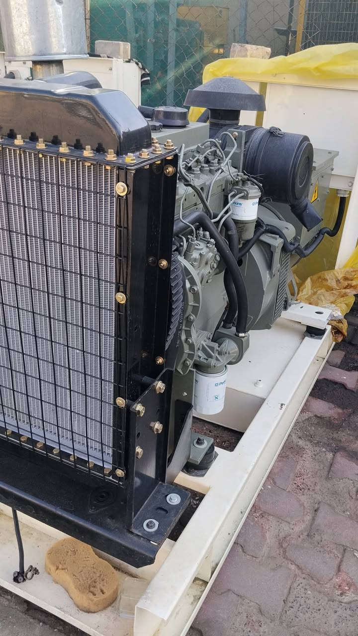 مولد بيركنز 65كيفي انكليزي بلاديه شرط برغي مافتوح بيه شرط كفالة عامه 5010 شاشه حمايه اوتو تطفه وتشغل تلقائيا تانكي كاز شغال كسر بجمع المولد كفالة من رأس التوليد لراديتر وع الحمل المكان البصره اتصال+واتساب لستفسار ***********
