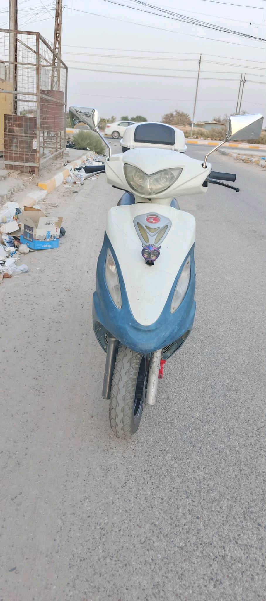 كامكو ١٢٥ cc محور كابريتر مجفته اغراض اصليه شرط مكينه كلش ناعمه كهربائيات كلها شغاله تايرات جدد بريك امامي خلفي السعر ٤٥٠ وبيها مجال الرقم للتواصل ***********