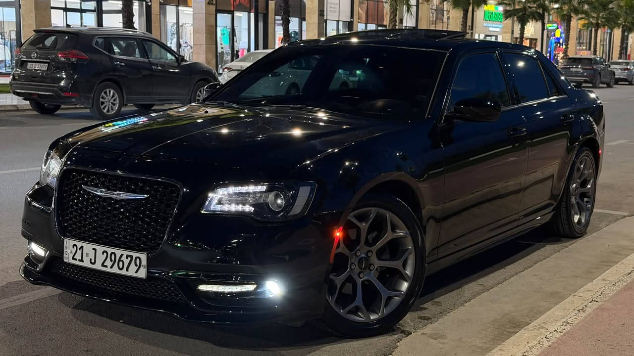 كرايسلر 300S • ٢٠١٨ • ٧٧٠٠٠ كم