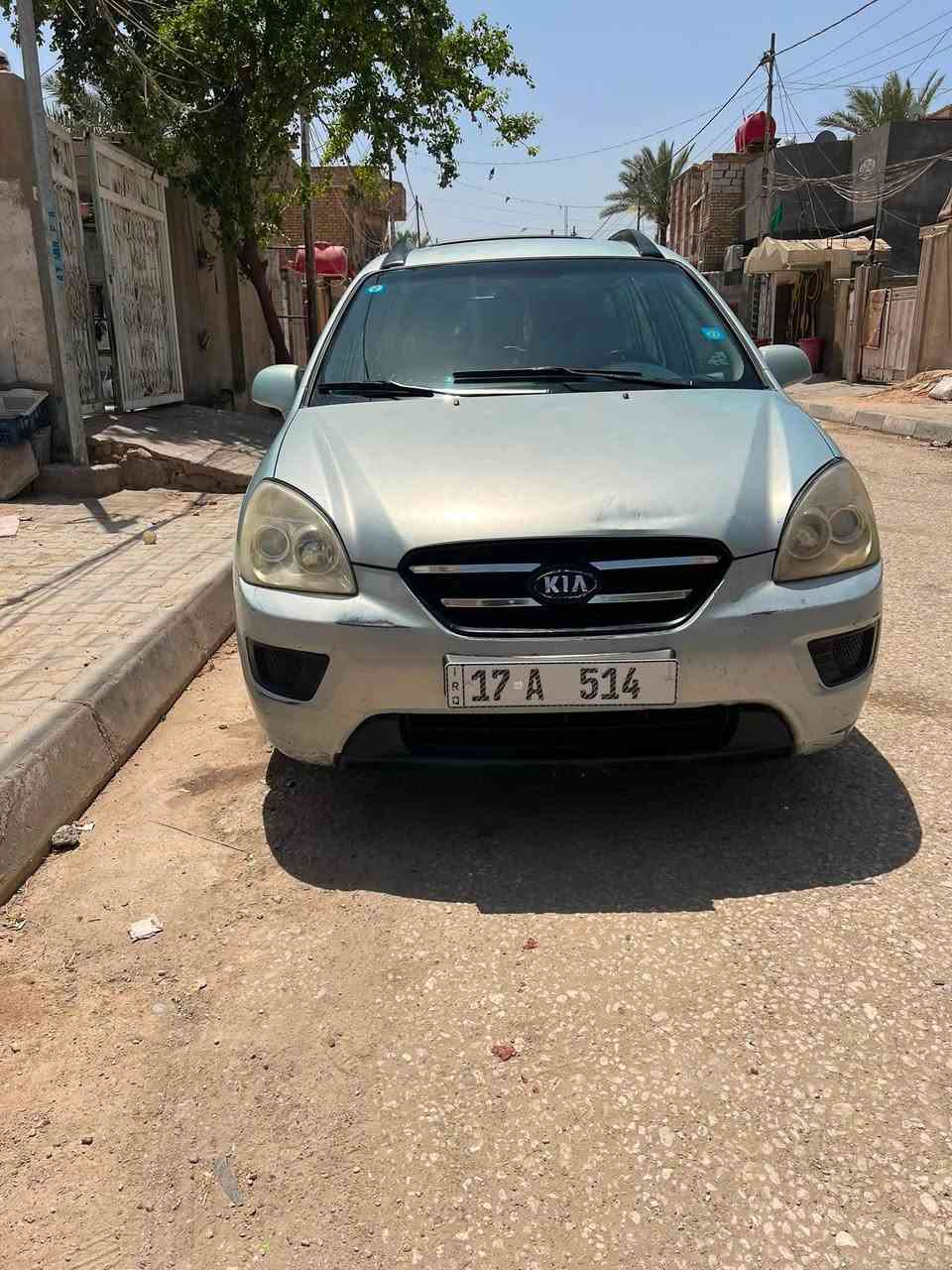 سلام عليكم البيع فقط بدون مراوس سياره كيه كارنز 2007خليجي كير عادي 7راكب محرك تخم تاير  حداديه كله جديد سياره بيه جرد بصيط رقم مثنئ مميز بسمي تحويل مباشر  مكاني كربلاء المقدسه سعر 85بيه مجال ***********
