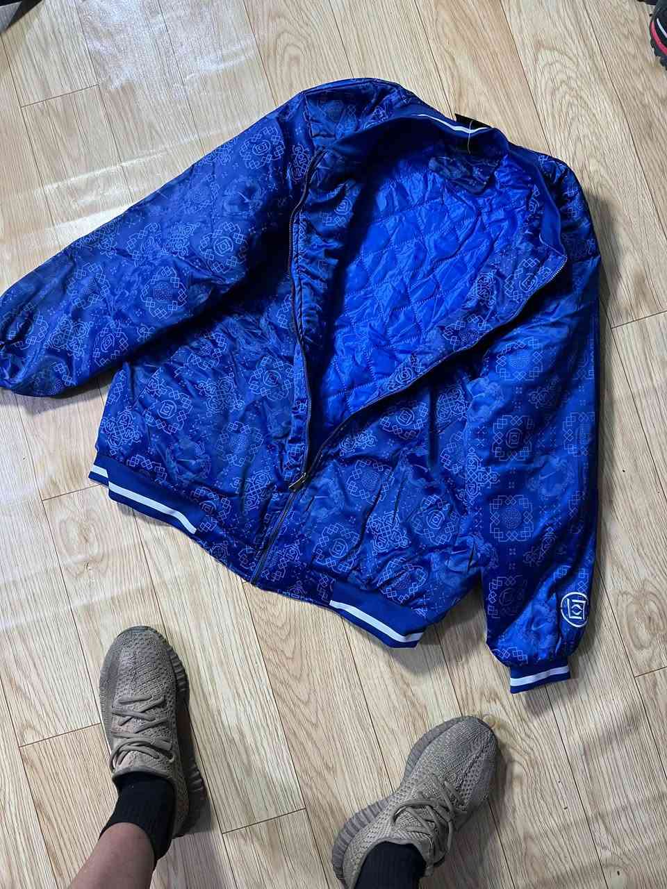 جاكيت نايك • مقاس XL • وكالة