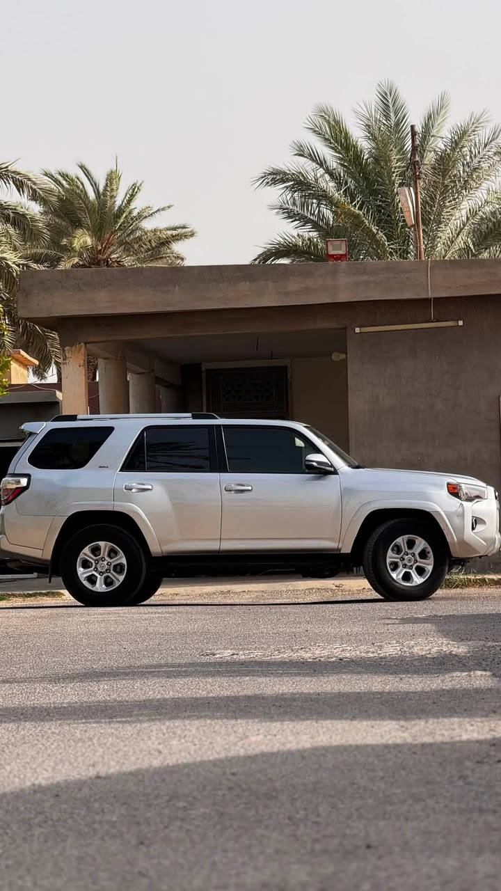 ‏TOYOTA  4RUNNER
موديل 2023
~ محرك 6 سلندر  / V6 
~ فئة SR5 
~ بصمة  
~ فتحة سقف 
~ تو ويل 
~ شاشة كبير  
~ كاميرة خلفي 
~ داخل أسود 
~ رادار جميع الجوانب امامي خلفي 
~ كشن أمامي كهربائية 
~ كشن جلد هيتر
~ (  7 ) سبعة  راكب 
سنويه لل 2030 ب اسمي تحويل ثاني يوم 
بدون دواخل 
ايرباك راجع سستم
السعر 296 قابل للتفاوض
تكريت / العلم 
للاستفسار : ‭***********‬
