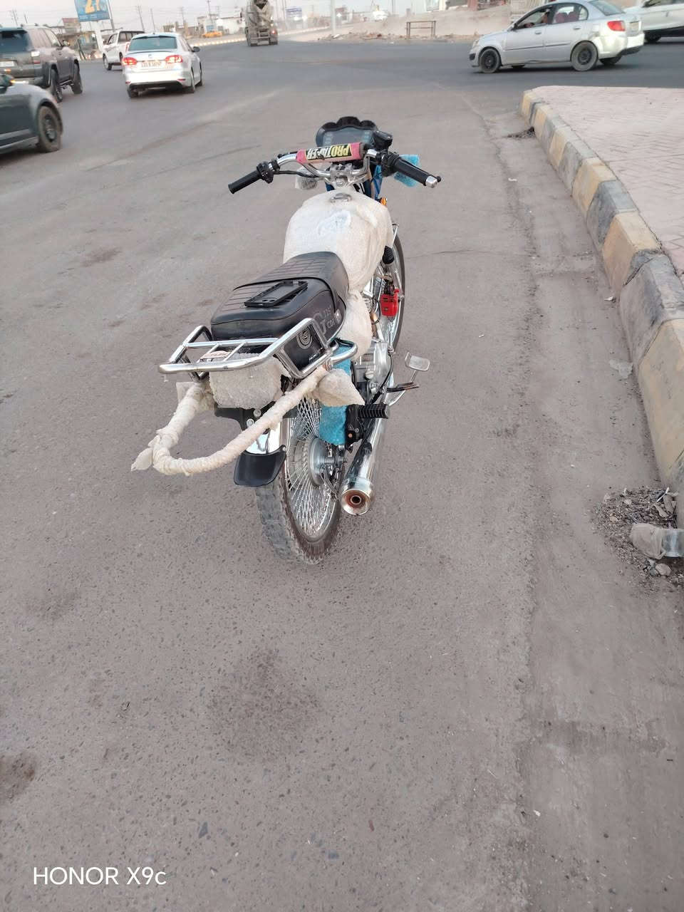 ول مبدل وطافي ولباقي كله شرط سعر 580 (***********

نص مكتوب في الصور:
- HONOR X9c
