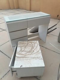 للبيع • أغراض مكتب • متنوع