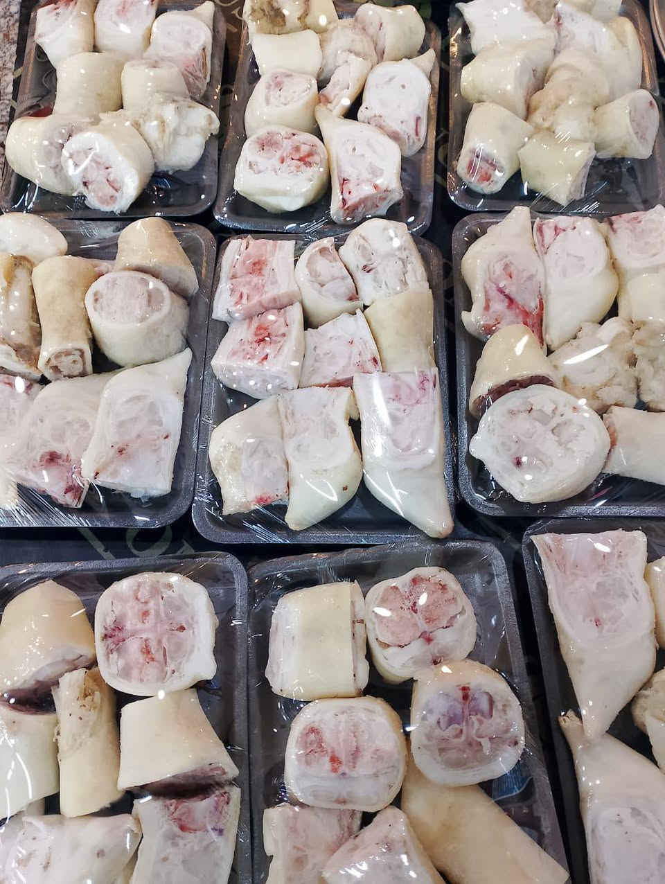 لحوم طازجة • عراقي