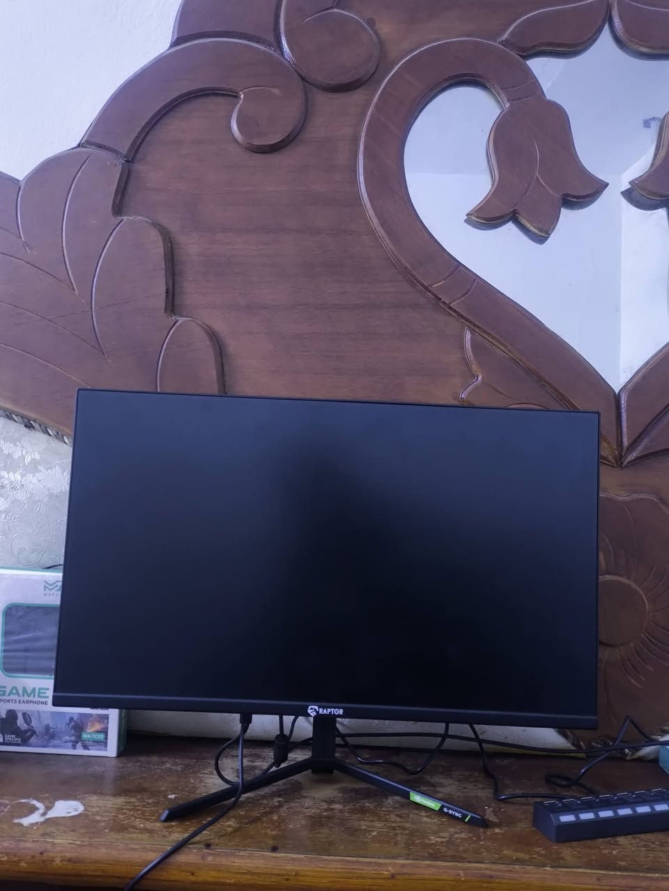 شاشه الكمبيوتر للبيع 
الشاشه من نوعيت رابتر استعمال شهرين
مواصفات HDR الهرتزيه 180
تواصل واتساب ***********
سعر 95 بيها مجال مكاني العماره
