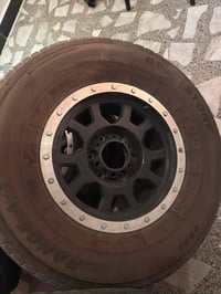 ويل عدد ٤ حجم ١٦ للبيع مع تايرات زوج جديده و زوج نص عمر  275/70/16 مكا...