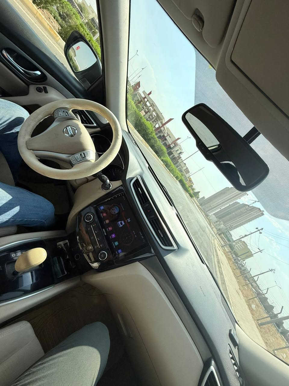نیسان ئیکس ترێل خلیجی ڕەگی سپی 148هەزار ڕۆیە مەکینە 2.5 دەبل ئەکسل بەسمە دەرگا بەسمە ڤۆلێۆم شاشە کامیرە تەبریت مەرکەزی  تەحدیل سورحە برێک لاقە حیزام نیە بە حیزم دەیڤرۆشین جەمپی پێشێ هەیە لەگەڵ پشتی بەس سوندقی گۆرا هەموو گیانی بە شەرتە تەبرد بڕانەوە گێر مەکینە دەبل ئەکسل هەموو گیانی بە شەرتە 4تای نوێیە سحری فرۆشتێ 115$ وەقەو کەمک ماحمالی تێدایە *********** أربيل, العراق

