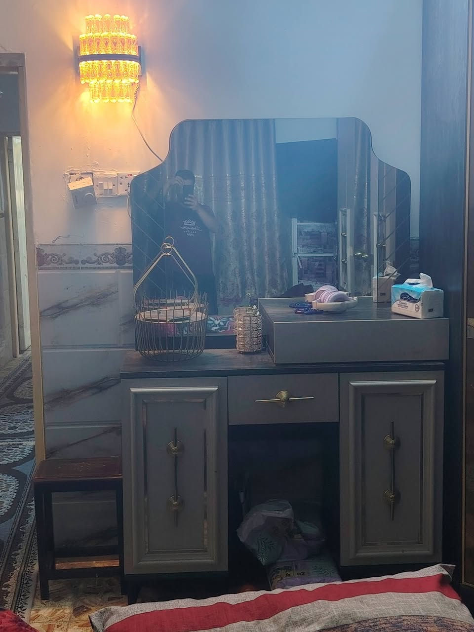 غرفه تركيه نضيفه بغداد سعر ٦٥٠ رقم ***********
