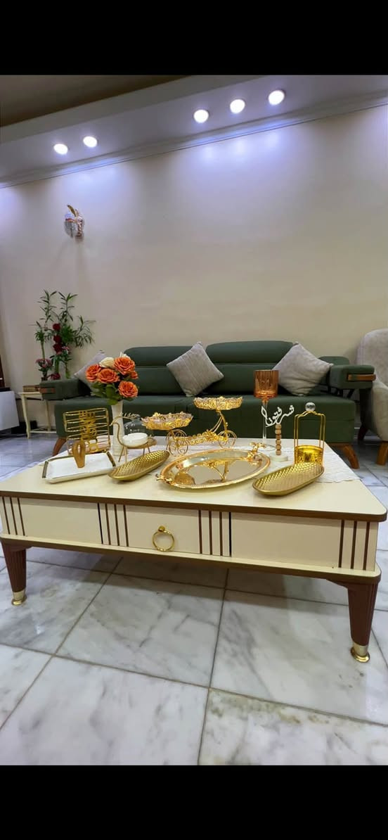ميز وسطي • طبلات • بغداد