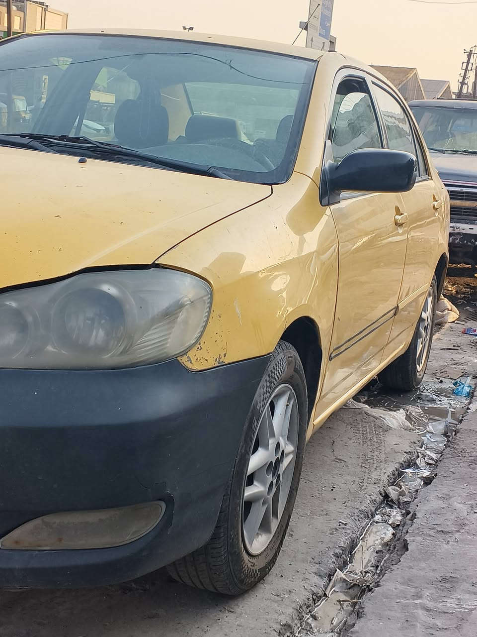 السلام عليكم.Corolla كورلا 2008 رقم واسط 
كير مكينه بلاد صدر جديد تخم تاير جديد سياره نقصه بس تبريد تصلحه عليه سياره بسمي *********** مكان بغداد .
