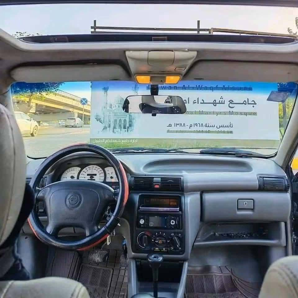وبل استرا  موديل 93محرك2000 كير اوتوماتيك داخل جلد فول مواصفات رقم بغداد تحويل مباشر  صبغ جمالية بدون حادث بدون خياس السعر50وبيهة مجال الرقم ***********
