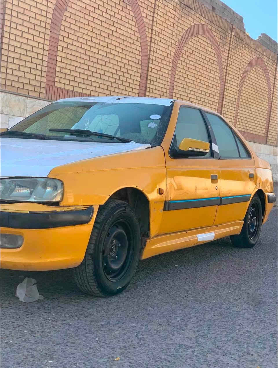 اقساط فقط بيجو بارص 2015 سياره كسرها تعبان بيها حادث بل جاملغ الخلفي السياره يرادلها تعمير سنويتا ضايعه بيها ستساخ سنويتها بعدها مصاقطه السياره راعيها موجود مكان السياره بغداد الدوره لا تجي دكول ماعندي مقدمه مقدمه ١٠ بل شهر ورقتين سعرها الكلي ٢٥ *********** وات ساب فقط  كير مكينه تبريد مكفولات
