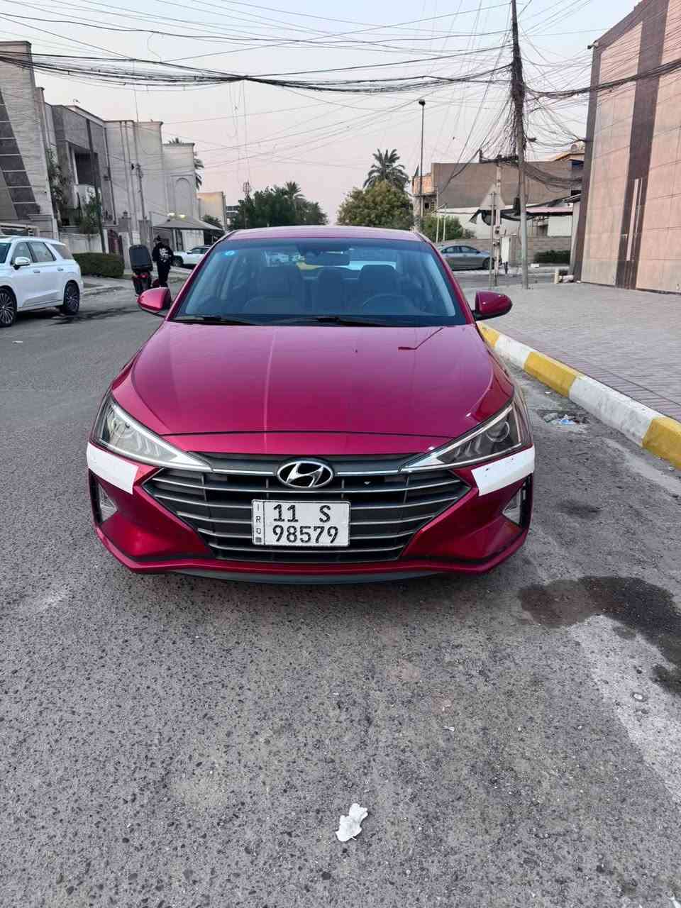 السلام عليكم للبيع هونداي النترا موديل 20 وارد امريكي حادثها بابين جهت اليمنة بدون دواخل ومبخرين صبغ بدون ضرر الجاملقين نفس الجهة اكد بدون ضرر
السيارة جديدة بل كارتون  احلة من الصور
مكينة 2000 دوش ما مفتوحة 
صدر خلفي امامي جديد تراي زيرو 
تخم تاير جديد 
السيارة على وضع الشركة وبل عافية عل ياخذها
رقم بغداد تحويل مباشر
السعر 118
العنوان بغداد شارع الاورفلي
***********
