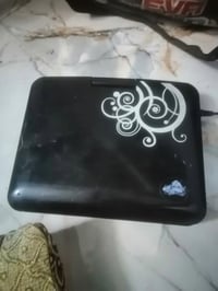 قديم • يشتغل • بدون بطارية
