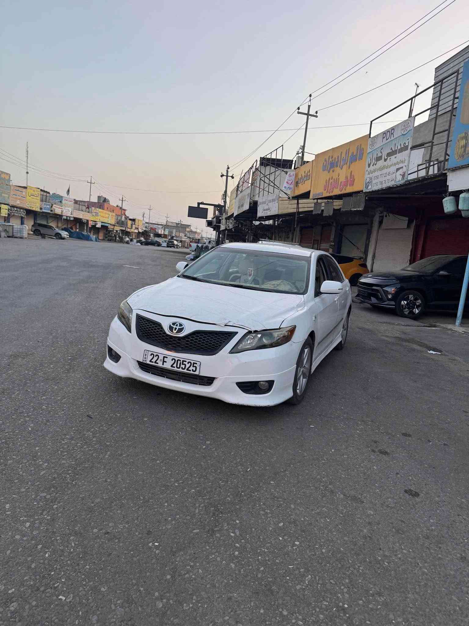 بسميلله رحمانه رحيم 
توێتە کامری مۆدێل 2007 بەس سرایت نیە سەیارە کە سەیارەیەکی زۆر جوان و خاوێنە چوار پارچەی هەیە 
شوێن :هەولێر 
ژ.م:*********** أربيل, العراق

نص مكتوب في الصور:
- ***********