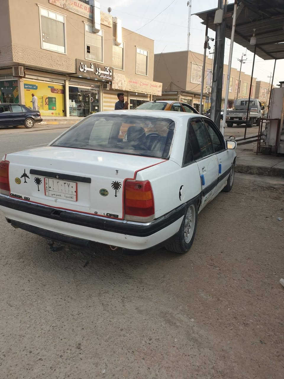 اوبل اوميكا موديل 1993كير عادي كير ومحرك خير من الله السعر 20وبيها مجال رقم القادسية مكلف بل نشر هاذ رقم صاحبها***********
