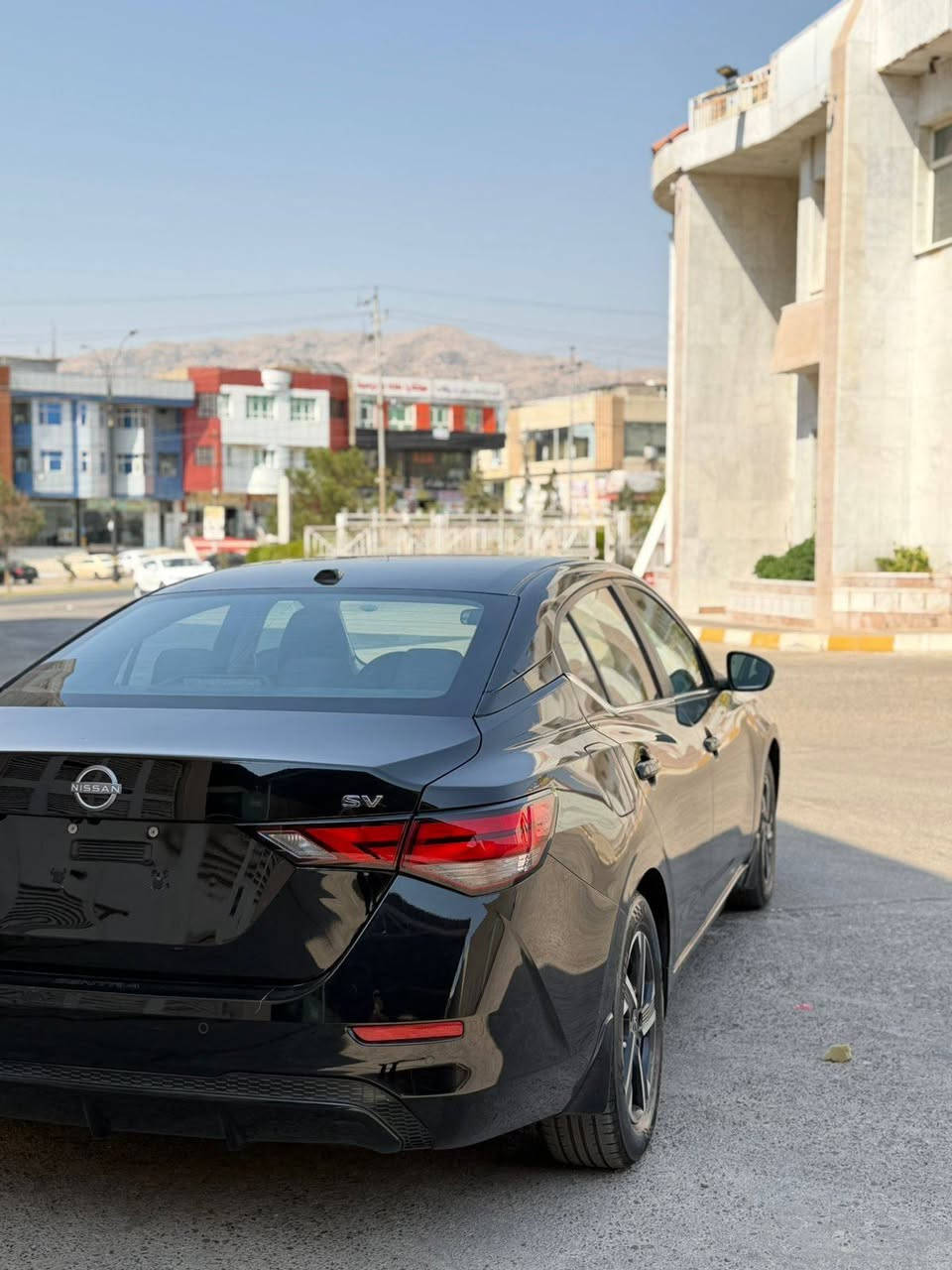 nissan sentra sv ***********
مؤديل 2024
مواصفات SV
(به سمه ، شاشه گه وره ، گيج الكترؤنى، ٥ رادار . ختي جاده  ، لايت ، ويل كرؤم)3 بارجه كليره  بيش و بشتي كبسه كه بس بي ئرباگ  بي دواخل هه موو شتكى به شه رت كيروو مكينه تبريد به شرت به رد رادار بلادي . بلادي *********** كاتي ٣ مانك أربيل, العراق
