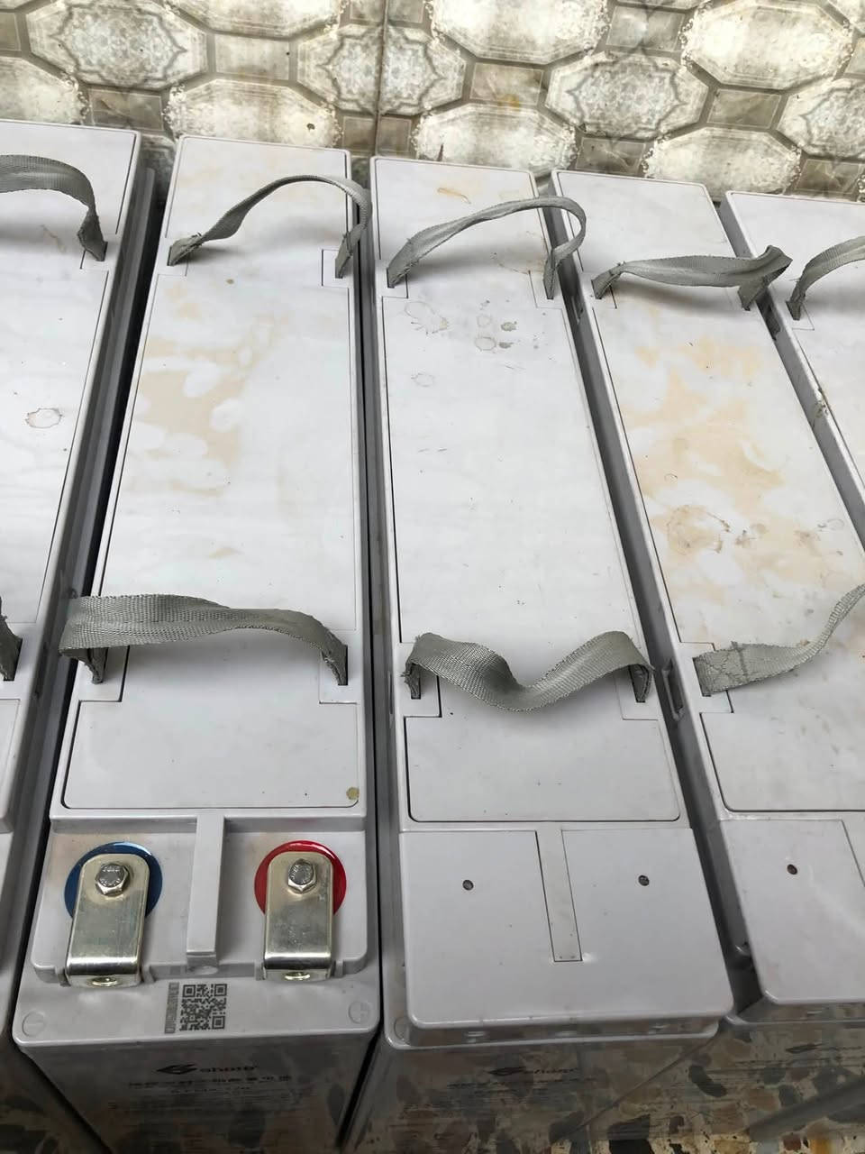 بطاريات اصليه نوع شوتو استخدام شركات إتصالات ضمان شهر موجود ٤قطع على فحص بغداد يوجد تواصل سعر القطعة ١٢٥ الف نهائي ***********
