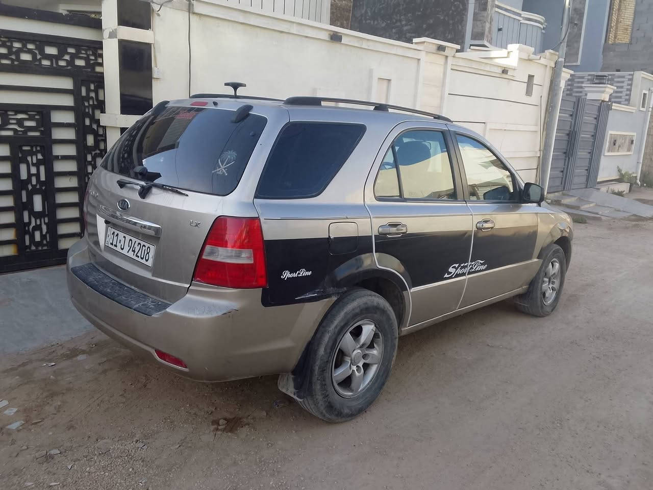 سورنتو LX وارد للبيع او المراوس
فول اوتو تبريد ثلج شاشه محرك 3300
ضرر صبغ شبر بالصندوق اثر جراد
رقم انكليزي بأسمي تحويل ثاني يوم
السعر 93
الرمادي كورنيش الحوز ***********
