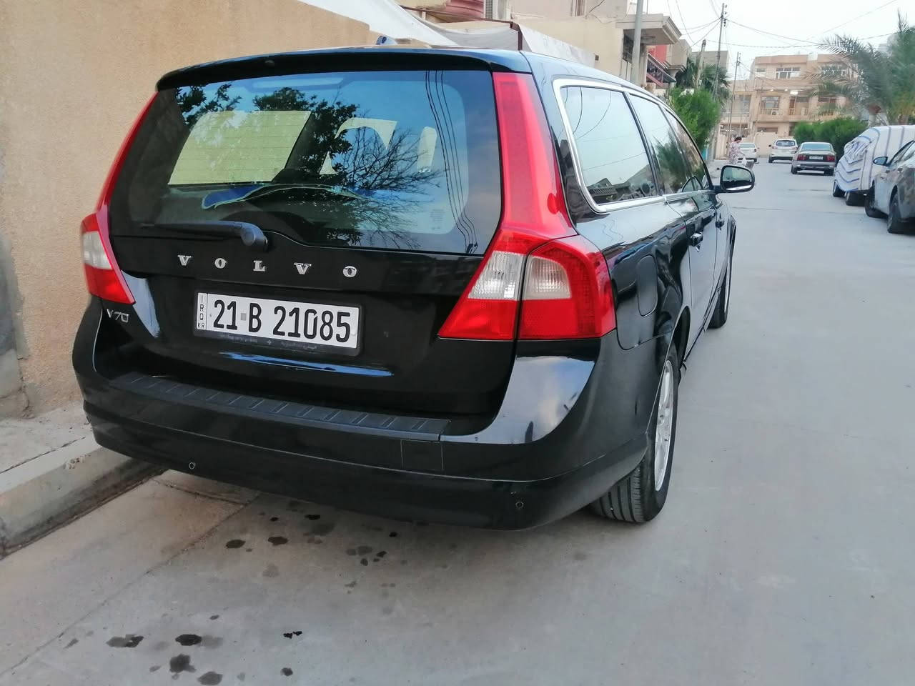 سلام عليكم عندي سياره فالفو ٢٠١٣ ستيشن موديل موديل V70 محرك ٤ بستم حجم ٢٠٠٠ تيربو رقم سليمانيه تبريد فول حساسات بصمه سنويه بسمي للبيع سريع وهذا رقمي ***********فاروق وسعره مناسب
