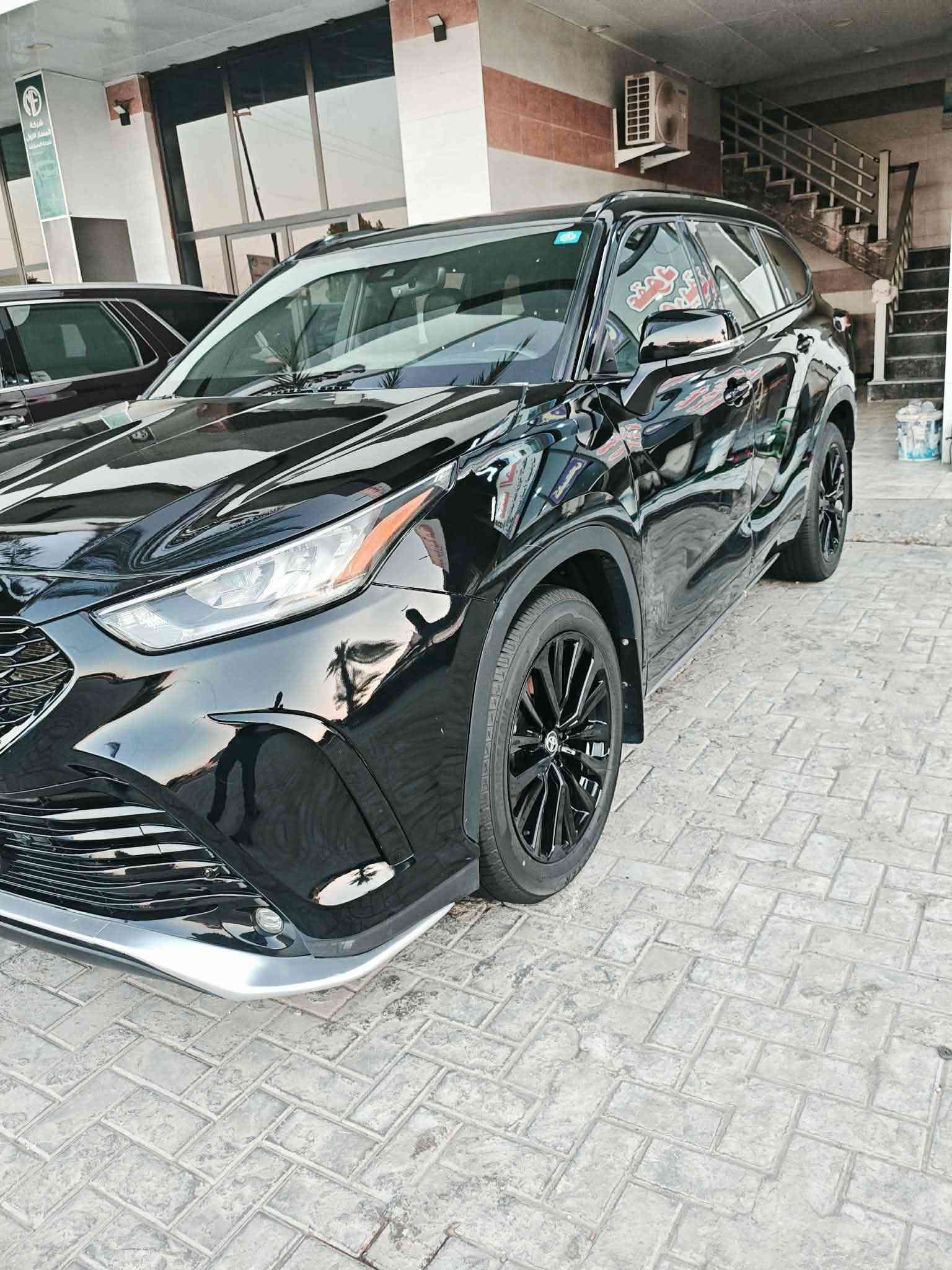 تويوتا هايلندر XSE موديل 2023 
فول مواصفات 
تشغيل بصمة  
جنطة كهرباء 
كراسي كهرباء 
حساس امامي خلفي 
حار بارد كراسي
نظام تزحلق 
تحكم مقود 
ويل 20
360 كامرة
4*4
وباقي المواصفات الاخرى
مكان السيارة بغداد 
للاستفسار *********** واتساب
