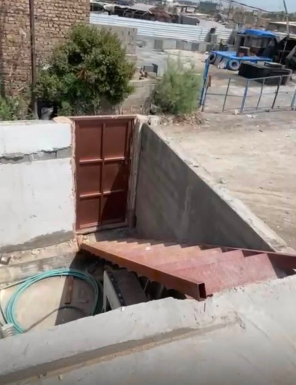 قاعة كبيرة  للإيجار مساحة 320 متر طابق  ثاني سقف مسلح  باب و درج منفصل تصلح ان تكون معمل أو مخزن
في منطقه جكوك الدبخانه
للاستفسار التواصل على الرقم ***********
