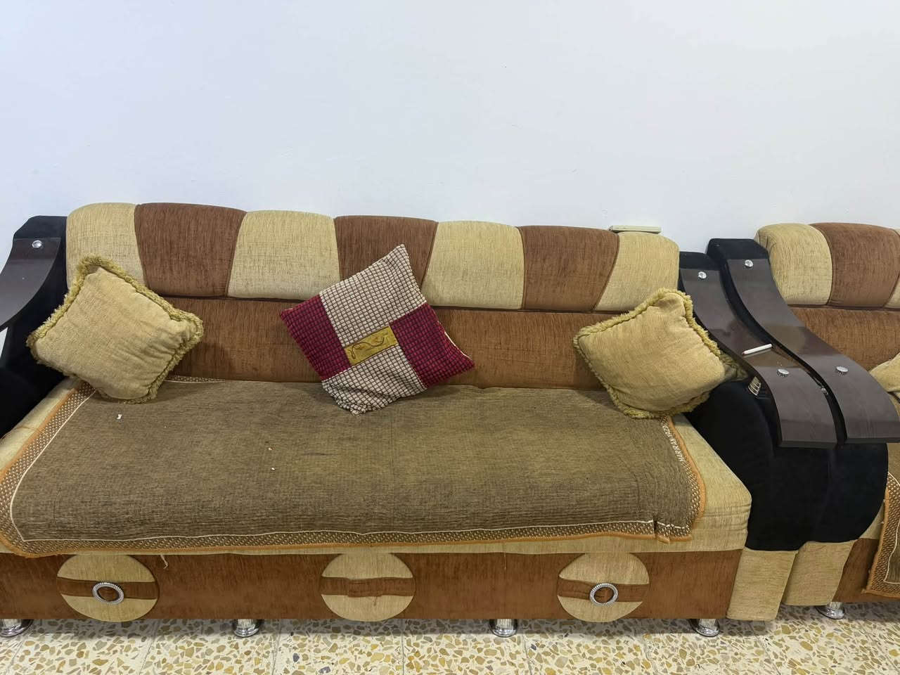 للبيع أسعار مناسبه جدا
عنوان حي الحدباء  
الرقم ‭***********‬
