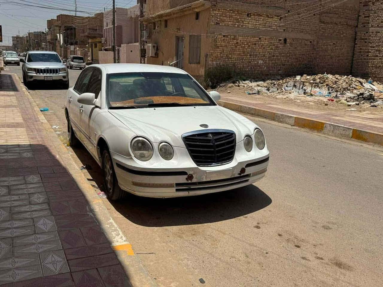 للبيع • سيارة