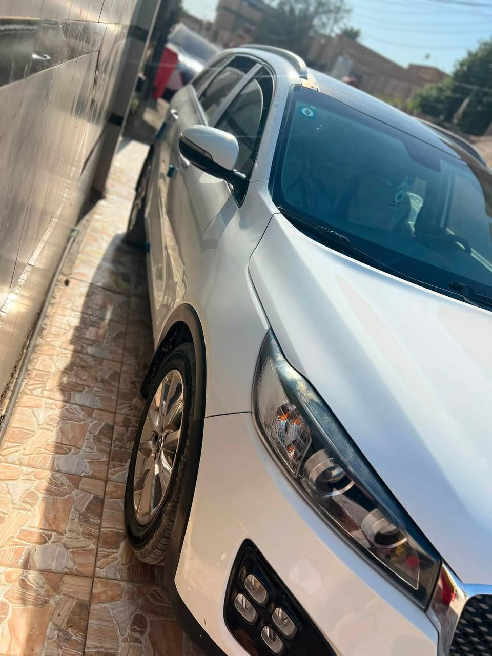 سلام عليكم للبيع سورنتو موديل 2018 السياره مكفوله كفاله عامه عدّه الجوملغ الأمامي مصبوغ جهه الراكب السياره جديده كلش مكينه على وضع الشركه تخم تاير حداديه كله جديدً السياره ماشيه ٨٨ الف حقيقي خليجي رقم واسط انكليزي تحويل مباشر السياره كشنات تدفئه تبريد تحكمات ستيرن شاشه ترحيب كشنات كهربائي صندوق كهربائي 
العنوان بابل قضاء القاسم للتواصل على الرقم ***********
