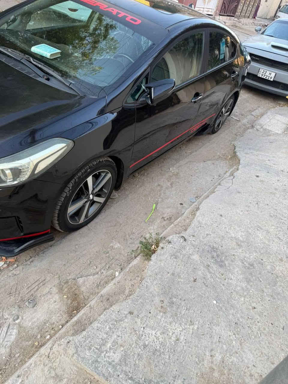سلام عليكم للبيع سيراتؤ 17 يرانيه كفالة رقم ربيل ماشيه 130 الف فؤل مؤصفات 1 علا 1 محرك 2000 مكاني بغداد ستفسر تصل علا رقم ***********
