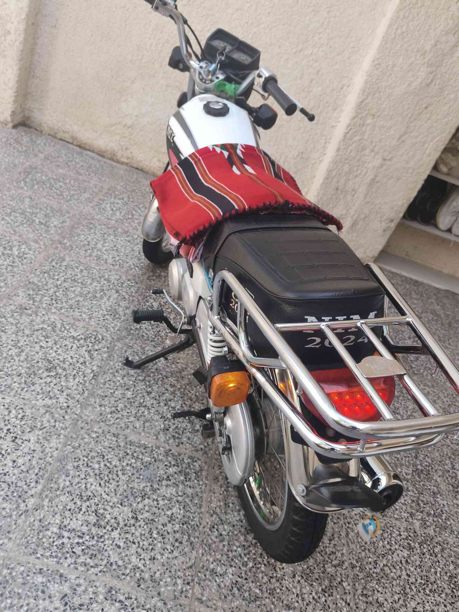 أربعة كير مديل (2024) اوراق (سكنر ) ما عايزة برغي اشاير كهربائية كلها شغالة سلة طابقين مفتوحة بس رنكات بستم كلها بلاد بس رنكات مبدل مكان (نجف) حي العسكري السعر (625) وبيها مجال قليل مو شراي طلع كبللل ***********
