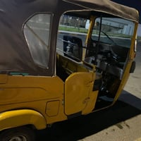 تكتك للبيع شهر 2 لونين 2021 رقم وسنويه  جاهزه كشر فقط باردات محرك مفتو...