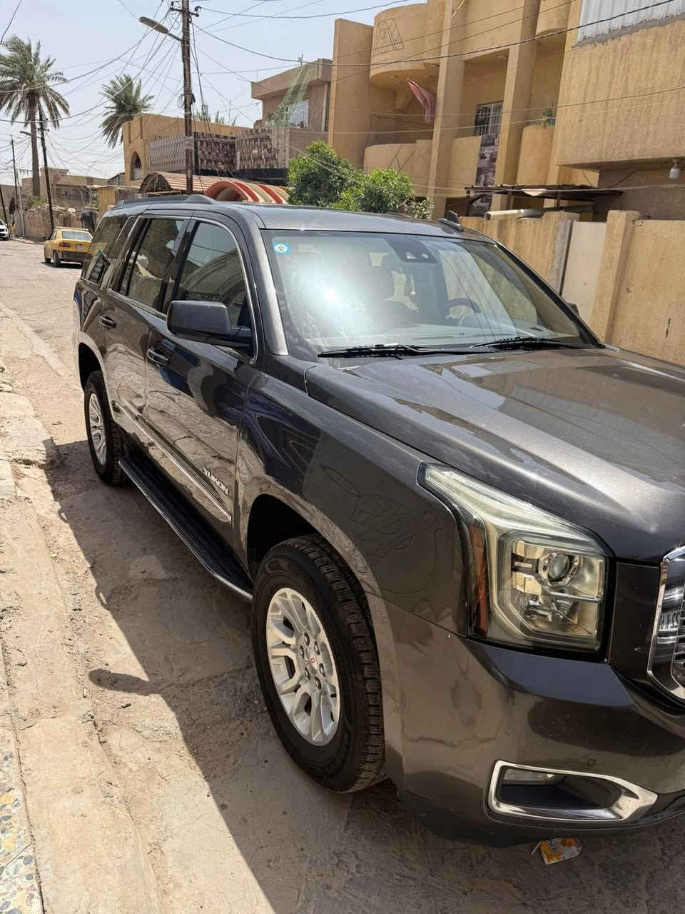 سلام عليكم يوكن جمسي موديل 2020رقم بغداد فول موصفات SLT صور الحادث بل المنشور موصفات فتحه سقف بصمه اربع أبواب صندوق كهرباء كشن تبريد مكينه 5300ماشيه 69كيلو سياره جاهزه كل نقص  مابيها 
السعر اتصل وبيك خير وتدلل ***********
