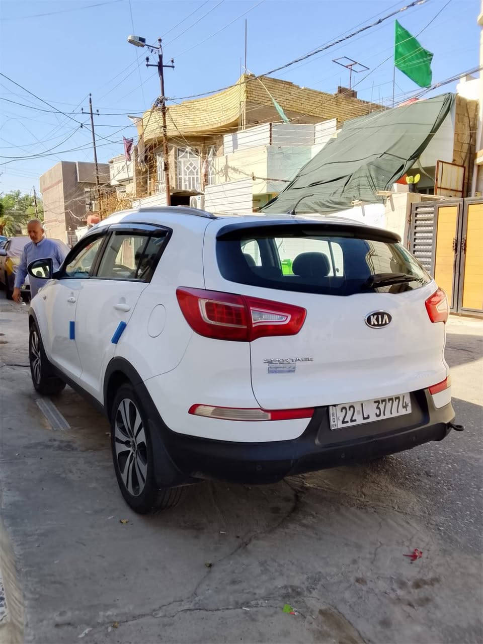 مكلف بلنشر شباب السلام عليكم سبورتج ٢٠١١ خليجيه بيه صبغ مكانات خفيفه بدون اي ضربه قويه وبيه سونر موجود بالمنشور سياره خير،من الله بنو رامه ويل فراشه رقم شمالي بسم راعيه مكان السياره بغداد جسر ديالى القديم والتفاصيل علا هاذه الرقم ***********
