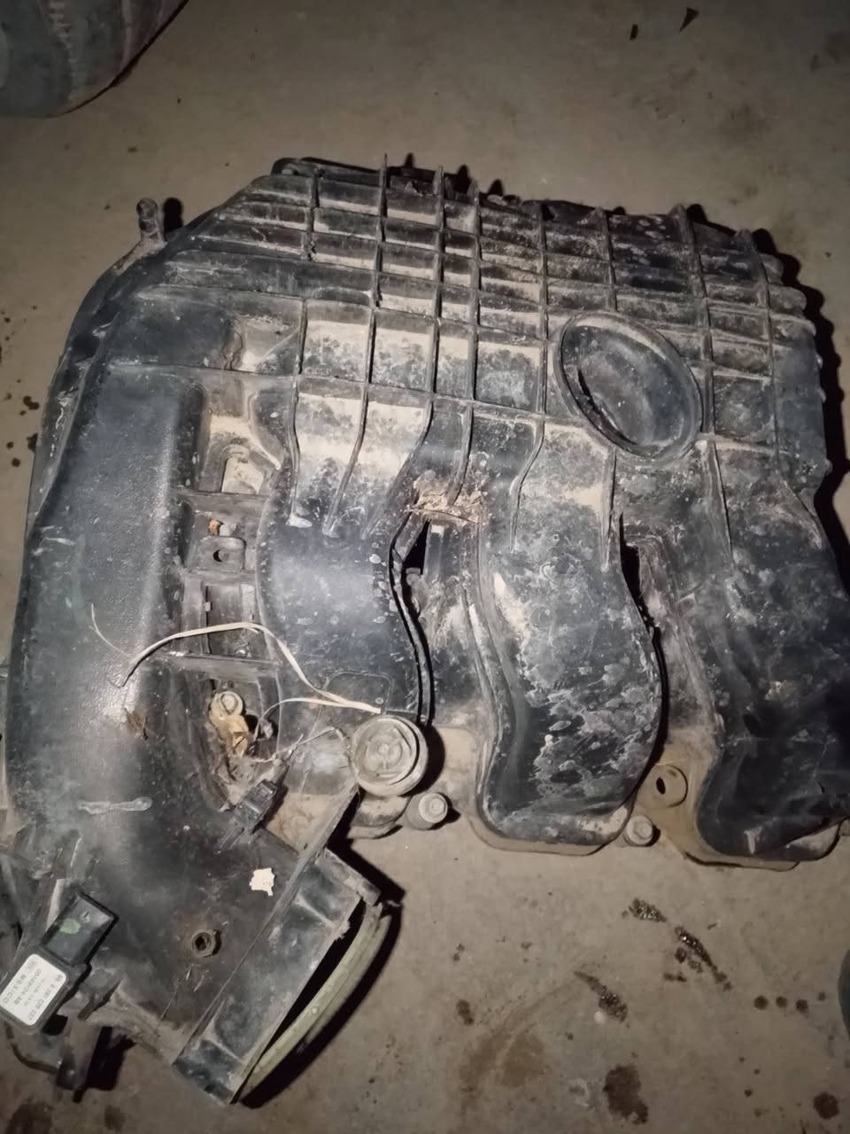 سلام عليكم غراض اوباما البيع ثلاجات ثنين بوابه هواء وحده بطيخات صالنصه ثنين قيم بلي يرضى الله 
مكاني. كربلاء حي شهداء الملحق ***********
