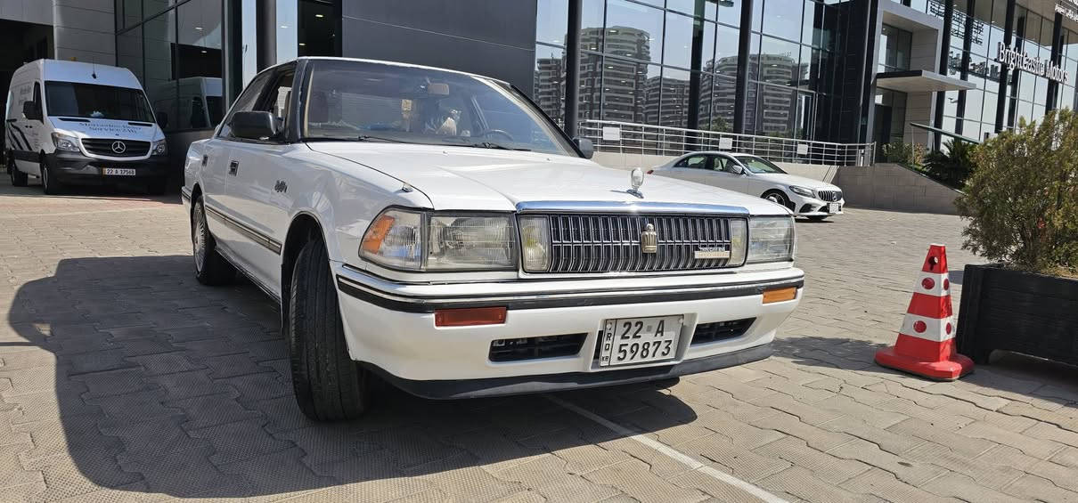 سوبه ر ارتوب موديل 1990بي سبوغ بي ليدان له سه ر ده قي شه ريكه ماوه ته وه گيرو مه كينه و ته بريد و ته قه و ره قه به شه رت ره قه م و سه نه وي نوي يه ته حويل و وكاله به شه رت نرخي ٥٨ وه ره قه شوين هه ولير موبايل *********** اكر, نينوى
