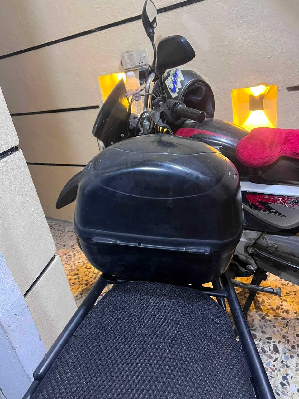 للبيع جنطه هونداي يابانيه اصليه مو تجاري  سعر 35 حي الجهاد ***********
