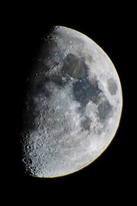 السلام عليكم 
تلسكوب Celestron AstroMaster 130EQ 
كامل ملحقات
 بالأضافة الى كاميرا فلكيه تنربط على الحاسبة وايضا على الهاتف 
+ Motor Drive جهاز توجيه تلقائي 
جميع الملحقات موضحه بالصور 
السعر ٤٠٠ الف 
***********
