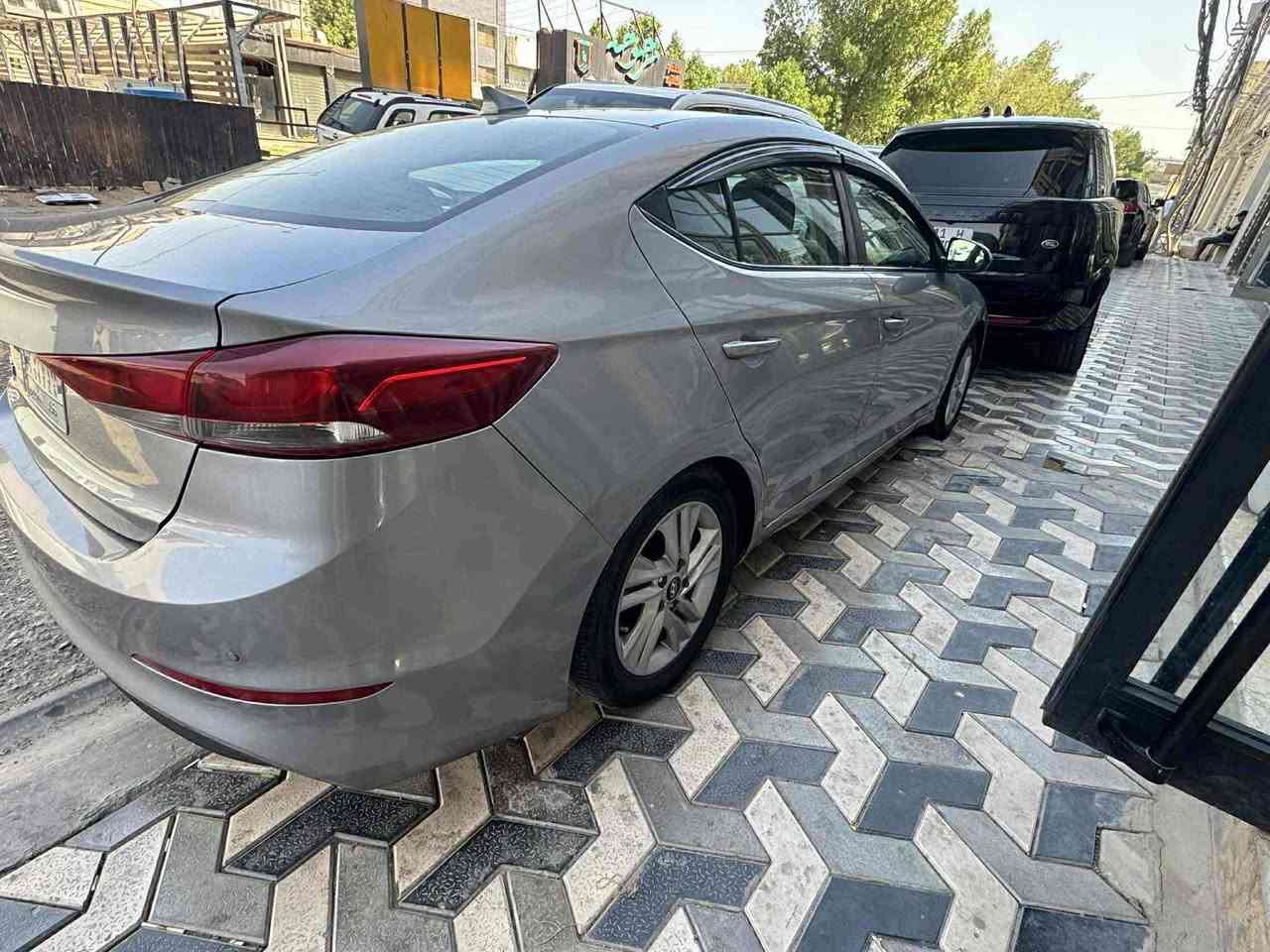 النترا ٢٠١٧ • محرك ٢٠٠٠ • ورق ضرر أمريكا