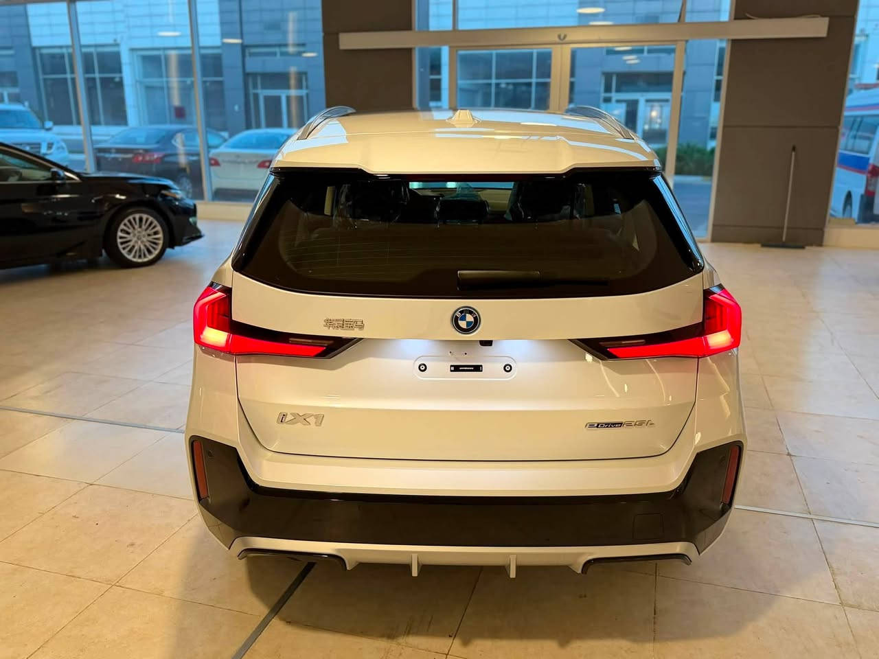 2026 BMW i X1  edrive 25l
Km:0
***********
العنوان: السليمانية كوردستان موتورز شركة برزاي دابان
