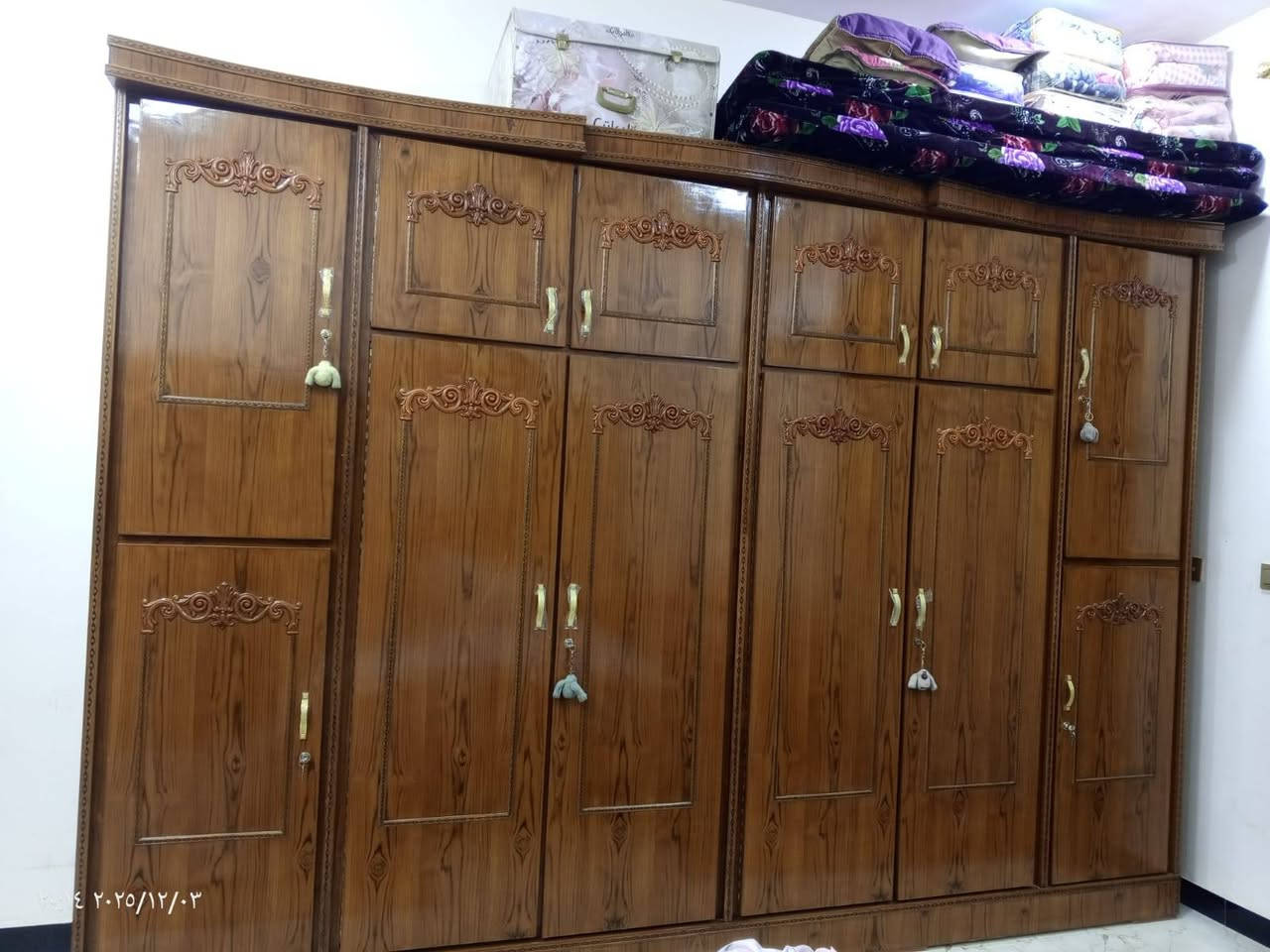 سلام عليكم غرفه نوم البيع الاستفسار على رقم او خاص ***********
