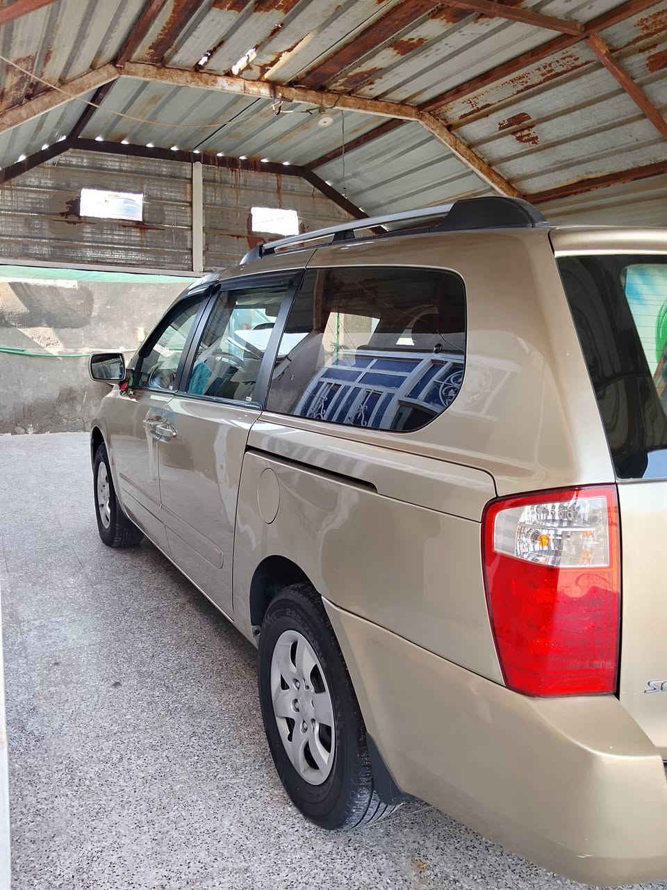 سيدونا موديل 8 السياره جاهزه من كلشي حداديا توني اشتغلته كله مكينه كير تبريد 3قطع 🥶 باتري اسبوع صارله من اخذته سيارة ليبل واحد أمريكي ضربته كلش بصيطه باجاملغ الخلفي بس تحكم سرعه شاشه كامره
استفسار هاذا رقمي *********** واذا اكو امراوس ماكو اشكال
