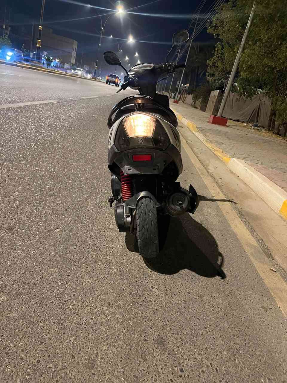 السلام عليكم دراجه ماكس عدله للبيع دراجه بلادي مامفتوح 49 كفرات بلادي كله مختم تجي تشوفه بعينك محرك ناعم كهربائيات كله شغاله نكره سعره 575 وبيه مجال العنوان كربلاء حي العباس عامود 11 شارع سيده نرجس رقم هاتف ***********
