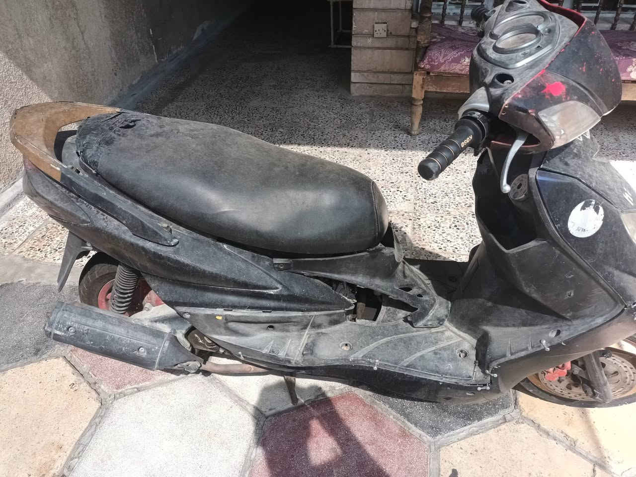سلام عليكم دراجه سكنس فحل خطين دراجه طافيه وماعندي مجال اصلحهه رايدهه220بيهه مجال بصيط***********واتساب متوفر
